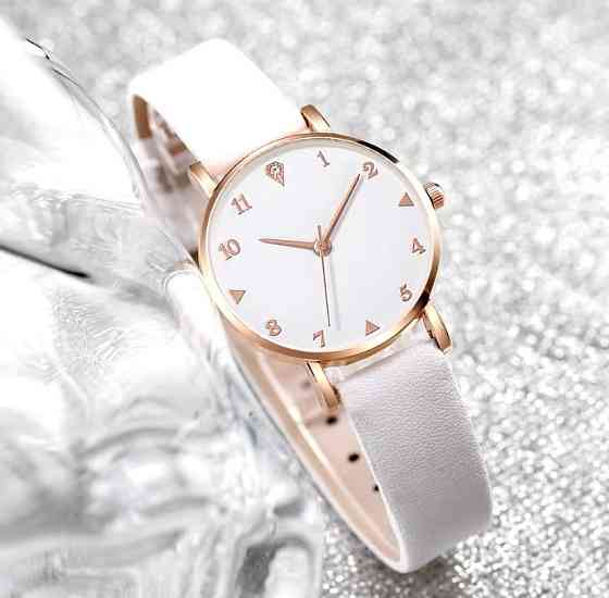 Подарочный набор для женщин сердца наручные часы браслет кольцо ожерелье серьги без подарочной коробки белый Киев