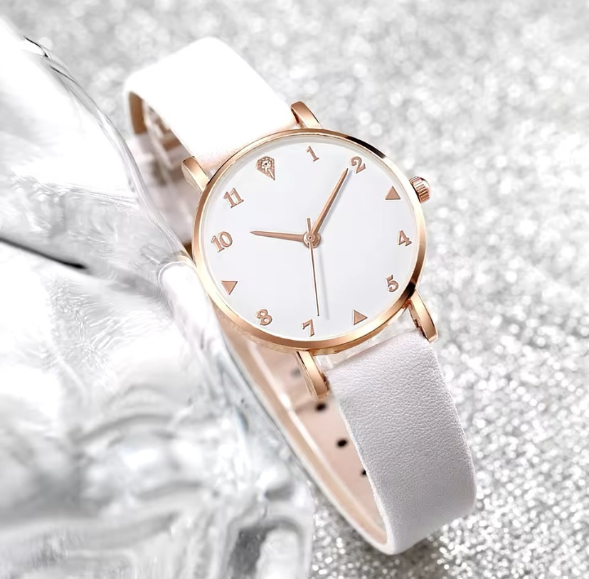 Подарочный набор для женщин сердца наручные часы браслет кольцо ожерелье серьги без подарочной коробки белый Киев - изображение 4