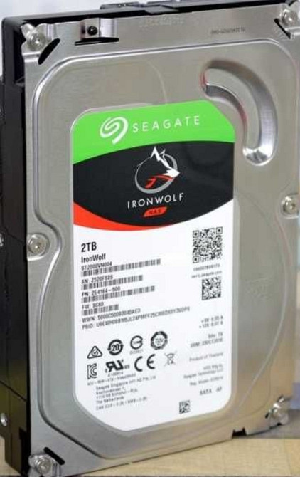 Накопичувач HDD SATA 2.0TB Seagate IronWolf (ST2000VN004) Київ - фото 2