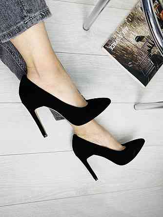 Nivelle Туфлі жіночі NIVELLE чорні натуральна замша 37р. каблук 11см (1740/10502-10512) Коломия