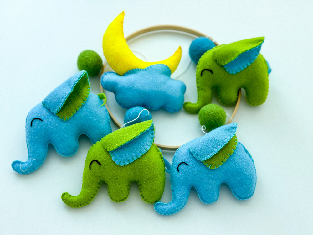 Дитячий музичний мобіль на ліжечко для немовлят WooolyWool «Слоненята» з 35 мелодіями Київ - фото 2