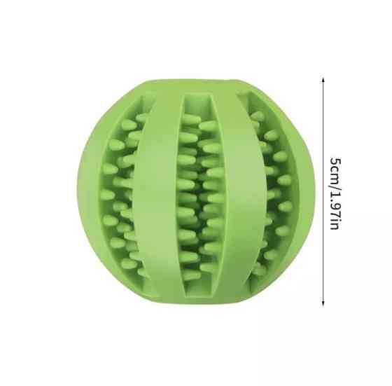 Мячик для собак с прорезями для зубов и корма , зеленый - диаметр мячика 5см, резина. Киев