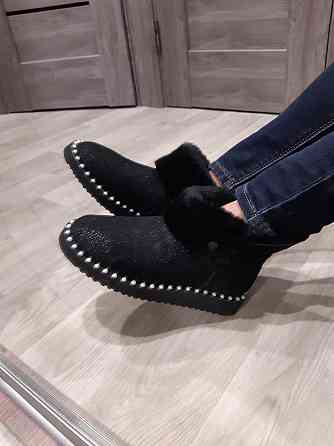 Уггі жіночі короткі замшеві 36 чорний Київ