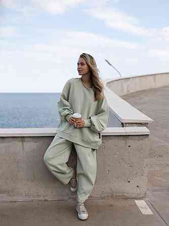 Женский оверсайз костюм: объемная кофта с трендовыми брюками бананами турецкий дабл фейс 100% хлопок Оливка Одесса