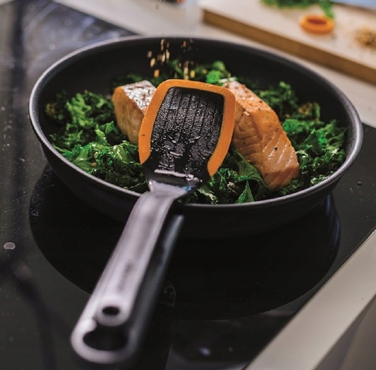 Кухонная Лопатка силиконовая 29 см FIskars 