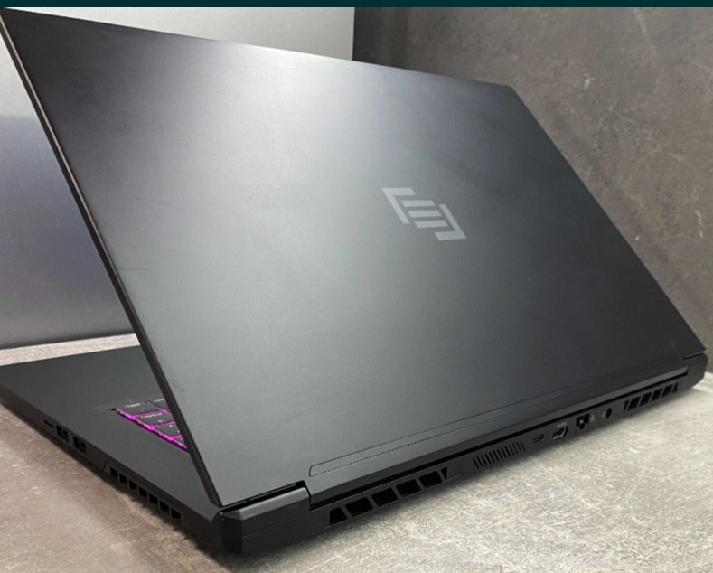 Ноутбук Топовый: RTX 3080 16Gb. 17.3