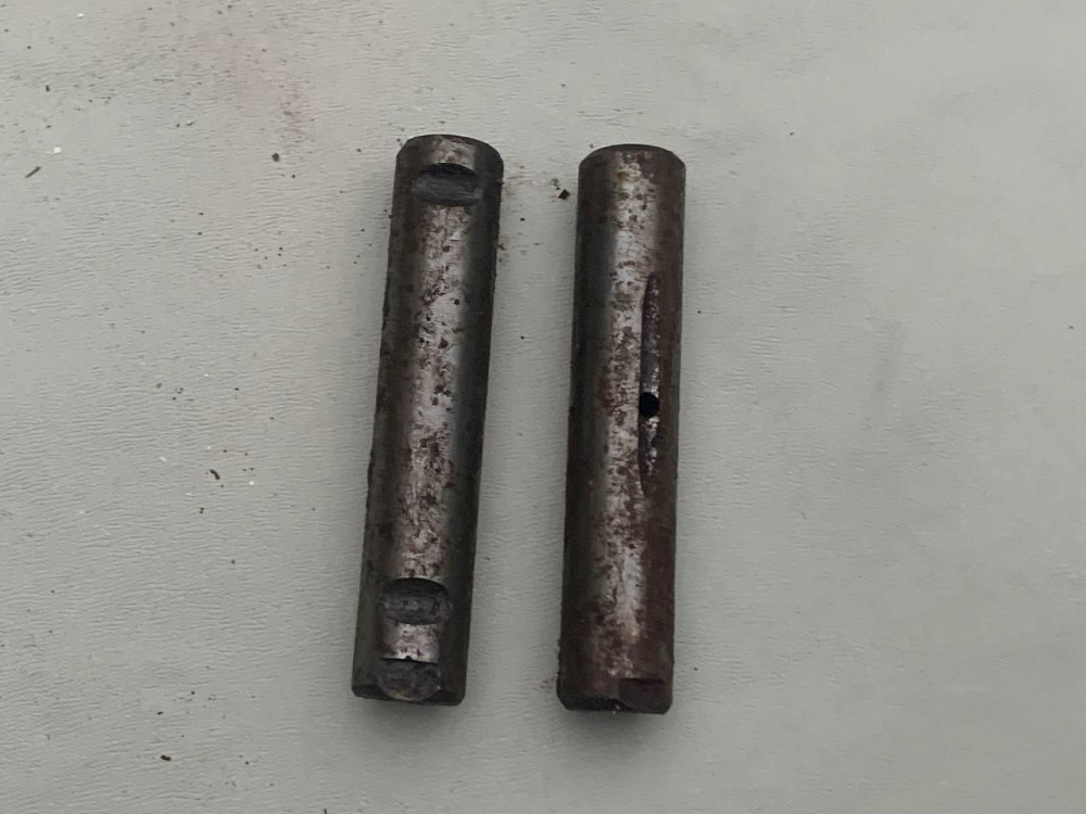 Палец рессорный. Диаметр - 22 мм. Длина - 118 мм. Харьков - изображение 1