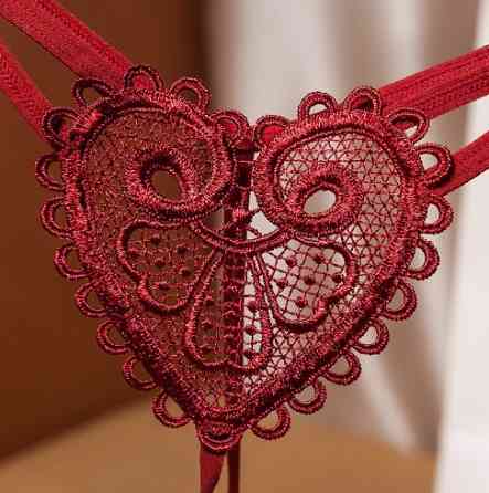 Еротичні стрінги з бусами універсальний бордовий Київ