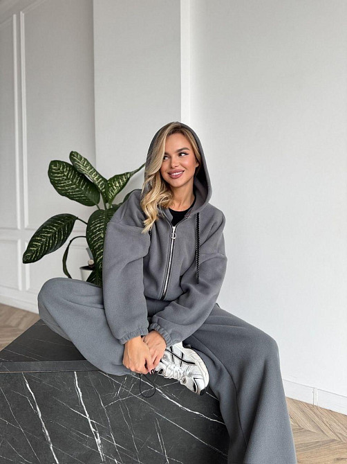 Женский стильный женский флисовый костюм-оверсайз с капюшоном. Серый, 46/48 Одесса - изображение 2