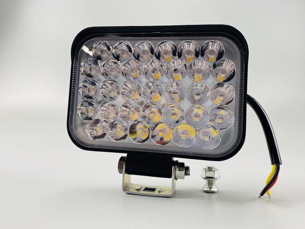 Фара LED прямокутна 99W ближнє і дальнє світло 33 led діода 6500K робоча фара Мукачево - фото 1
