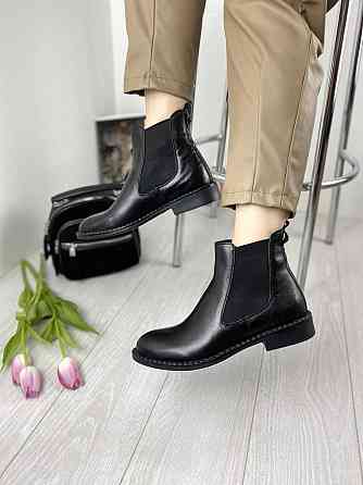 Kadar Черевики жіночі KADAR чорні натуральна шкіра весна-осінь 37р.38р.39р. (00-1100491-Б) Коломыя