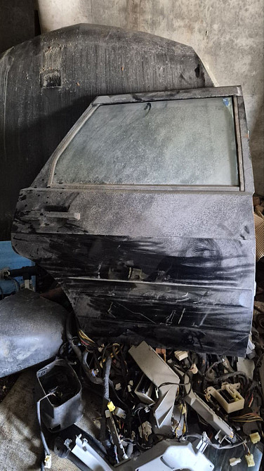 Задняя правая дверка ВАЗ 2115 1996–2010 Киев - изображение 1