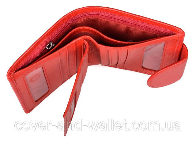 Маленький жіночий шкіряний гаманець червоного кольору з монетницею ST Leather Київ - фото 9