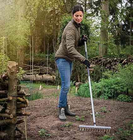 Садові Граблі полегшені 14 зубців Fiskars "Ergonomic" (1000652/135510) Металеві Нововолинськ