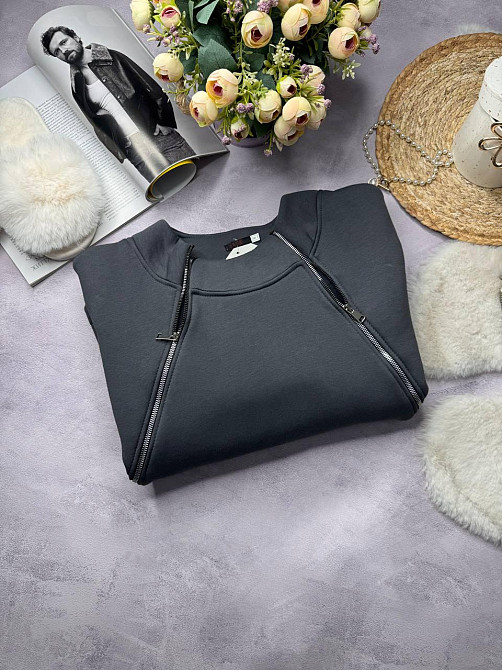 Жіноча стильна тепла об'ємна худі турецька треніт на флісі Графіт Одеса - фото 1