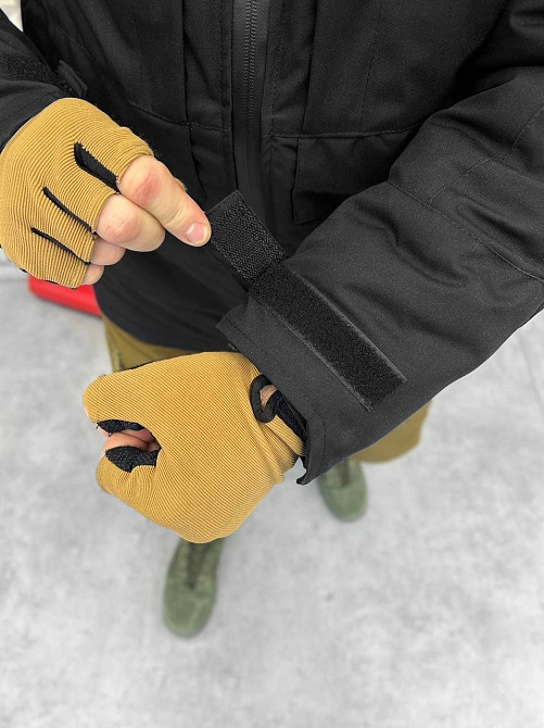 Куртка зимова чоловіча тепла з капюшоном чорна липучка під шеврон Одеса - фото 7