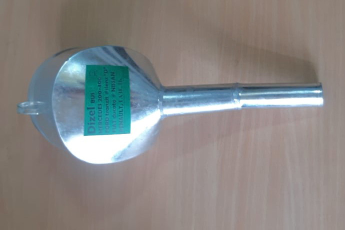 Лейка металлическая с латунной сеткой  (носик толстый кривой) Мукачево - изображение 2