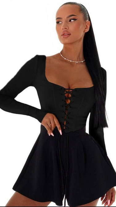 Стильний жіночий топ зі шнурівкою на декольте OSплотний мікродайвінг Чорний, 54/56 Одеса - фото 2