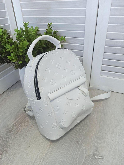 Женский рюкзак классический брендовый. Женский маленький брендовый рюкзак Белый 816 Киев - изображение 6