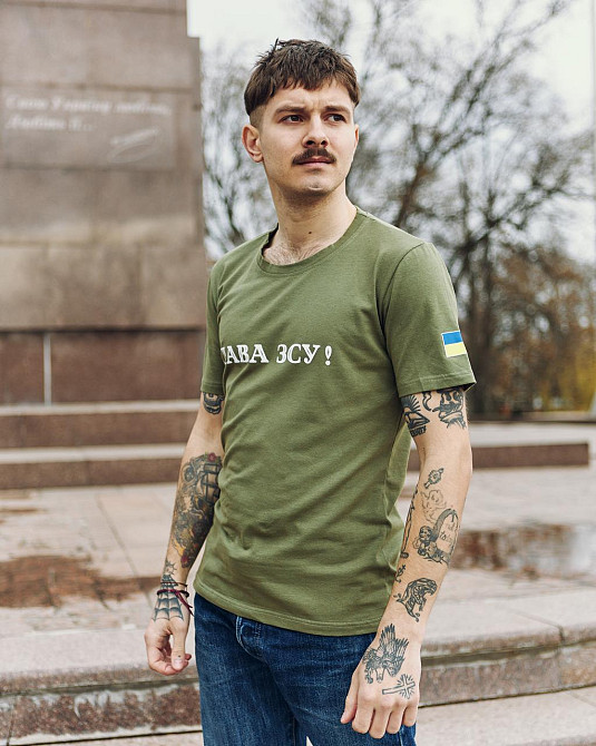 Чоловіча патріотична футболка з принтом Слава ЗСУ антивоєнна бавовняна хакі Одеса - фото 3