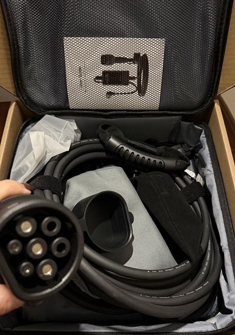 Зарядное устройство на электро автомобиле. Киев - изображение 1