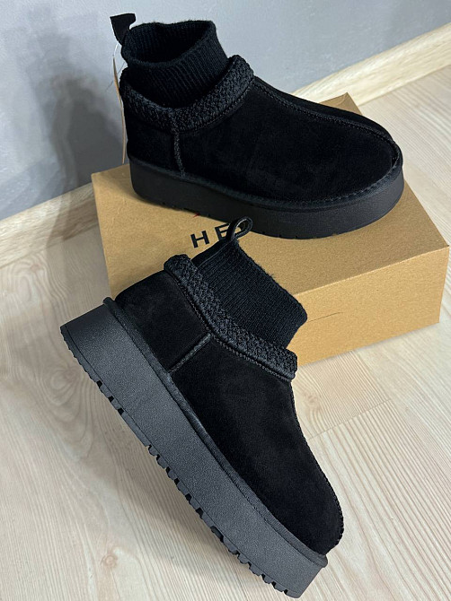 Уггі жіночі Hengji 90-1 з носком і вишивкою натуральна замша чорні, 41, 26 см Київ - фото 15