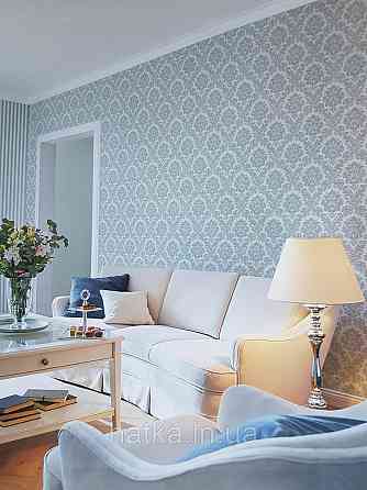 Шпалери вінілові на флізеліні Rasch Trianon Xlll 0.53х10 класика структурні вензелю завитки блакитні на білому Київ