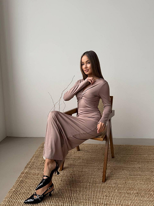 Стильное женское платье макси с вырезом на груди микродайвинг Мокко, 42/44 Одесса - изображение 5