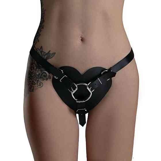 Трусики Серце для страпону з натуральної шкіри Feral Feelings - Hearts Strap-on Belt Black Sex Aura Київ