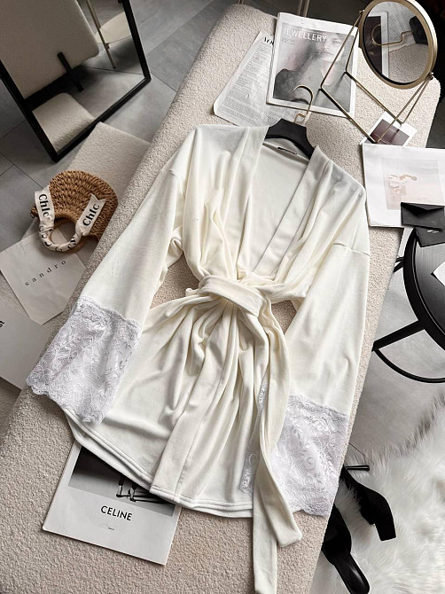 Жіночий стильний романтичний велюровий халат + мереживо Одеса - фото 3