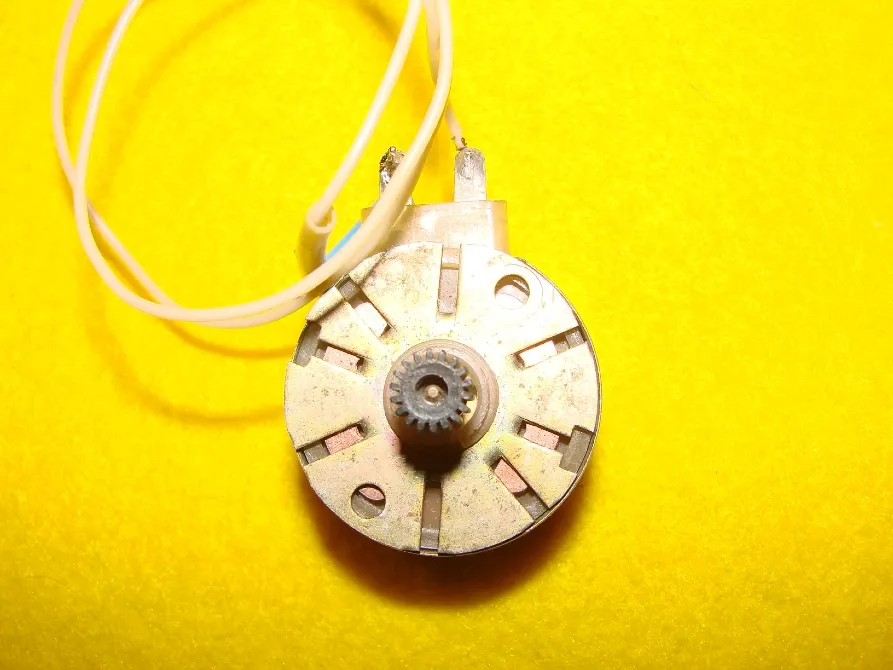 Электродвигатель Евуи.303.211.001-02 110В – 50Гц (220В) моторчик, микродвигатель Харьков - изображение 6