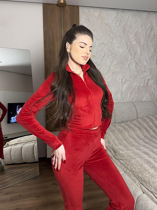 Жіночий стильний велюровий костюм-двійка: приталена кофта + штани кльош турецький плюш велюр Червоний, 46/48 Одеса - фото 2