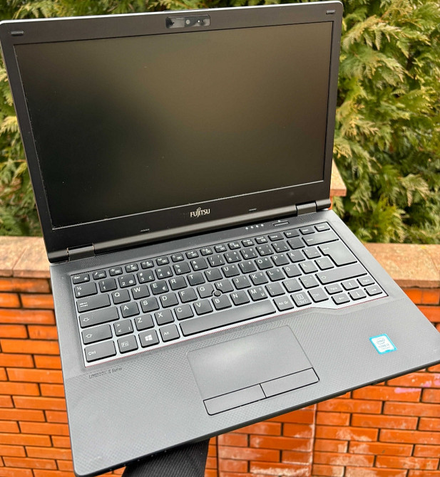 Ноутбук: Fujitsu LIFEBOOK E548 , 14.0 / i3 -7130U Киев - изображение 1