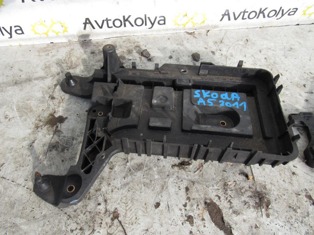 Корпус під акумулятор Skoda Octavia A5 2009-2013 Ковель - фото 1