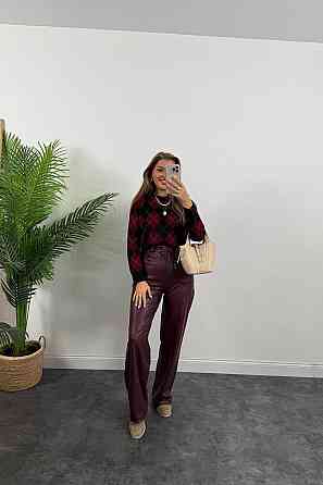 Жіночий светр оверсайз у геометричний принт машинне в'язання Чорний Одеса