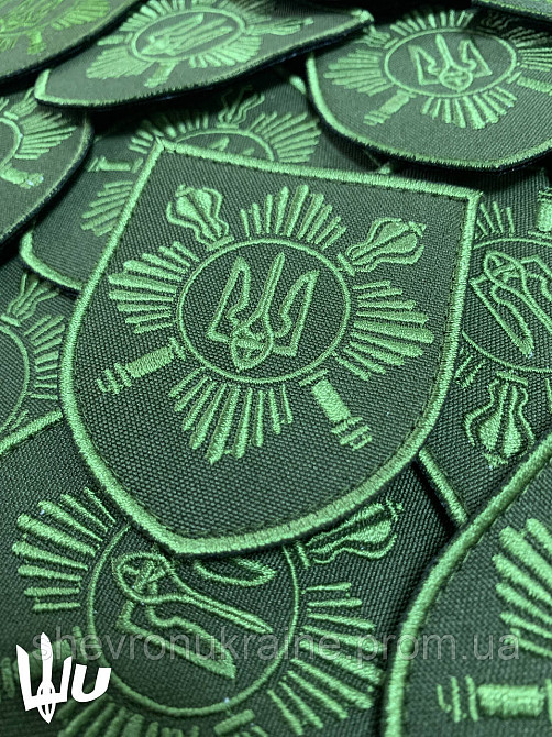 Шеврон Отдельный полк Президента (Форма щит. На липучке) Размер 8x7см Киев - изображение 3