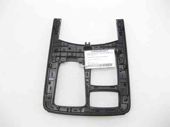 Mercedes-Benz  A1666800803 2A17 Декоративна накладка підлокітника з прорізами під кнопки та джойстик ML/GLE W166 GLE Coupe C292 GL/GLS X166 Одеса