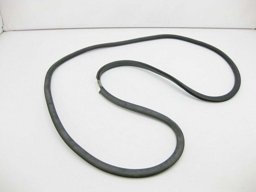 VAG  6Q4867912D Ущільнювач передніх дверей VW Polo 9N 5DRS Одесса - изображение 3