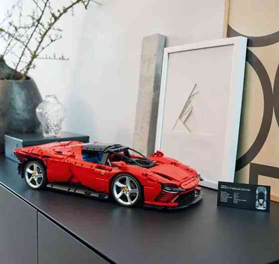 Конструктор машинка Technic Ferrari Daytona SP3 маштаб 1:8  3778 деталей Червона Феррарі Дайтона Киев
