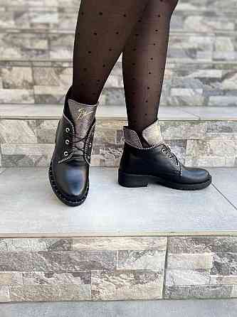 Черевики жіночі D and V чорні натуральна шкіра 36р. (1223) Коломыя