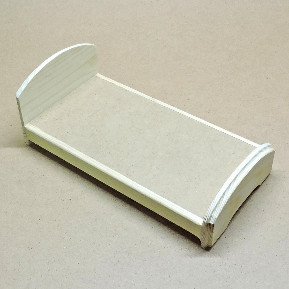 Кровать для кукол 