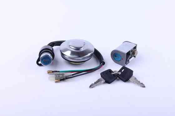 Замки, пара + кришка бака — Дельта Мукачево