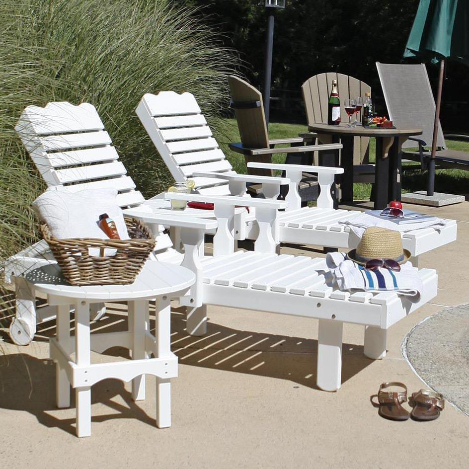 Шезлонг садовый 