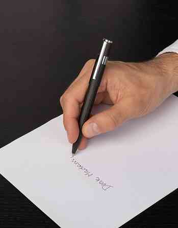 Кулькова ручка Hugo Boss Gear Pinstripe Black/Chrome Ровно