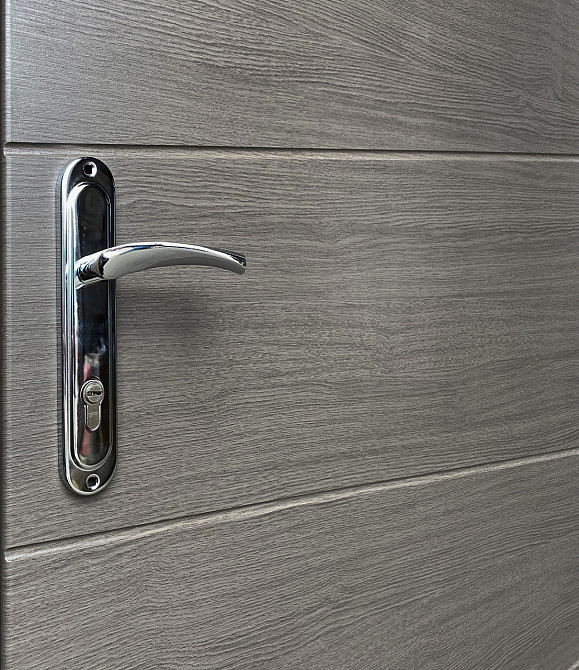 Двері квартирні Redfort, модель Міда, комплектація Економ Київ - фото 2