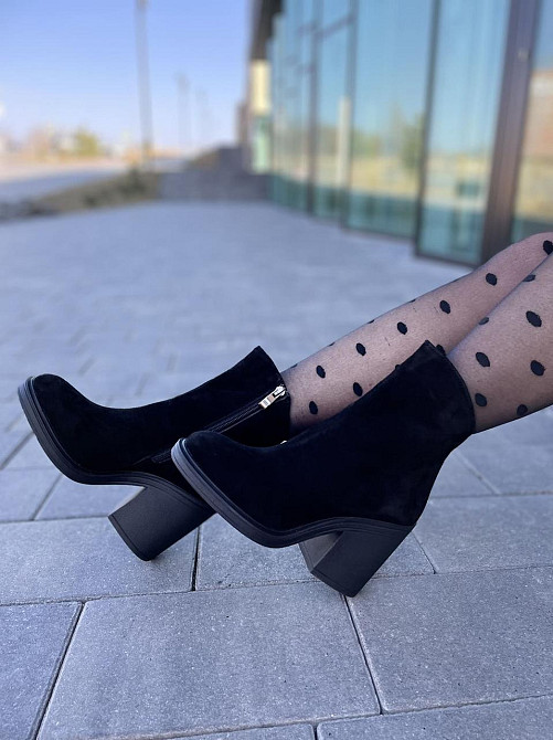 Lexi Черевики жіночі Lexi чорні натуральна замша каблук 9см (3048) 36р. Коломыя - изображение 2