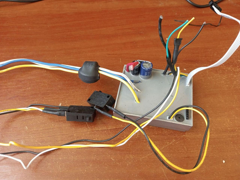 Плата Акумуляторної ланцюгової пилки Parkside Performance PPKSA 40 Li B2 Полтава - изображение 1