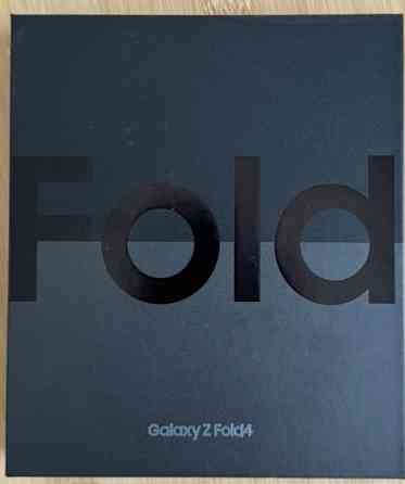 Смартфон: Samsung Galaxy Fold 4. Киев