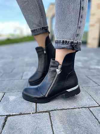 Черевики жіночі D and V чорні натуральна шкіра зима висота 14см подошва 1/3,5см (2202) Коломыя