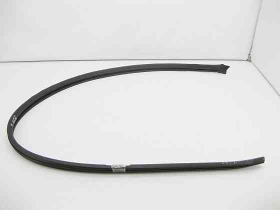 Mercedes-Benz  A2097200154 Ущільнювач над лівим опускним склом CLK C209 Одеса